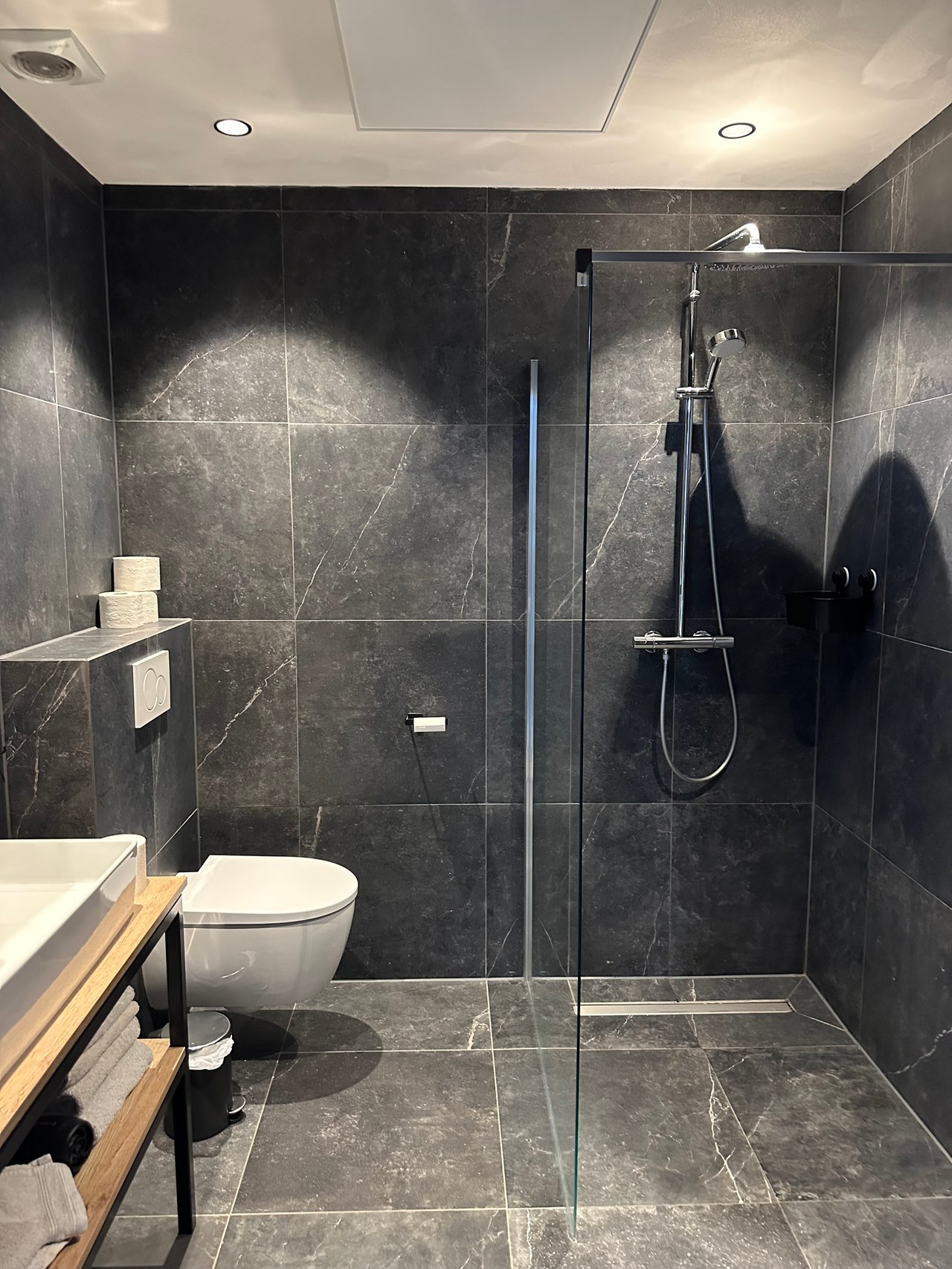 Umgesetzte Badsanierung – großzügiges Familienbad